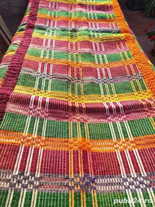 Cuvertura (covor) tesuta manual