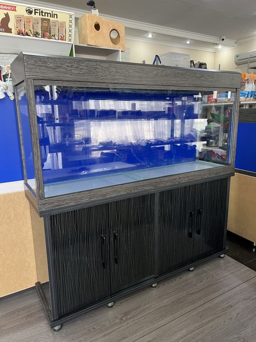 Аквариум с тумбой от 300л