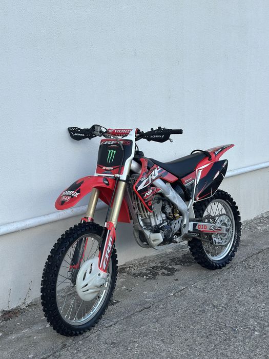 Honda CRF - 250R 4 timpi 42 cp 2010