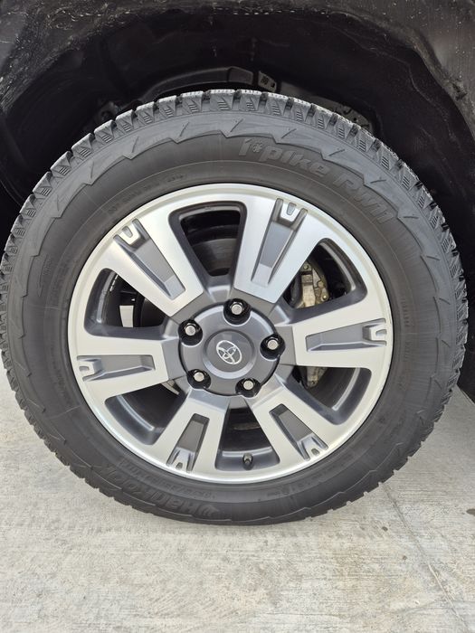 Зимни гуми Hankook 275 55 20 за джип