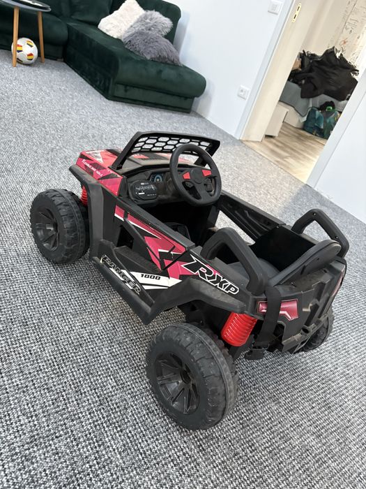 Masinuta electrica cu telecomanda