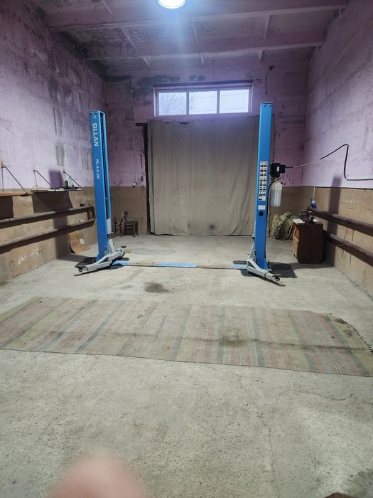 Продаю боксы с автоподъёмником