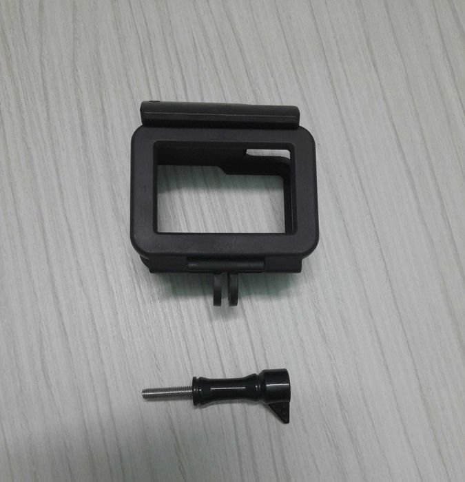 GoPro Hero 7 White+SanDisk 64GB+Suporturi Originale–Stare Foarte Bună