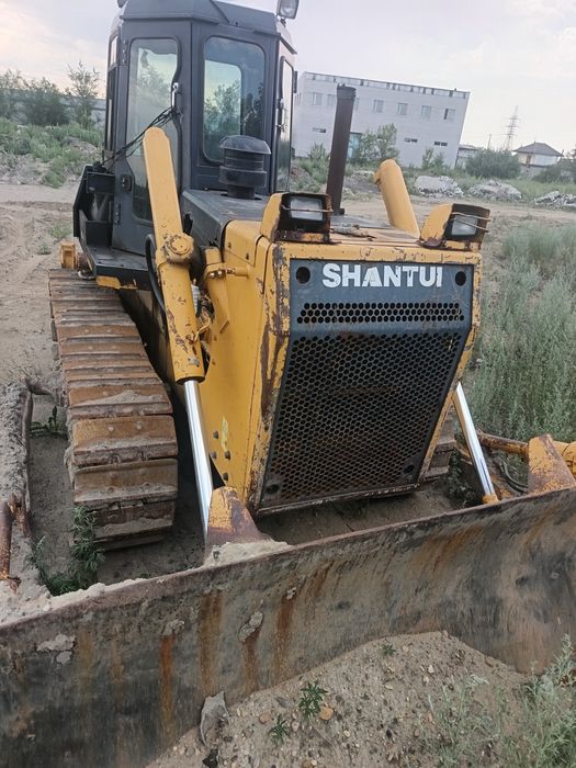 Shantui sd 16 бульдозер