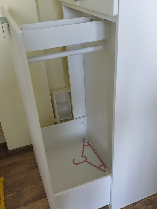 Гардероб с механизъм за изтегляне Smastad