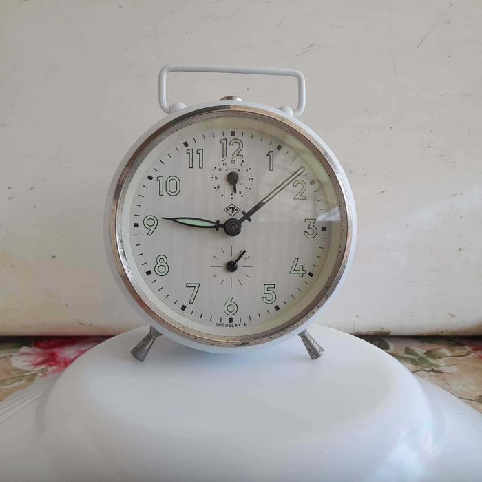 Ceas desteptator mecanic JNSA fabricat in fosta YUGOSLAVIA