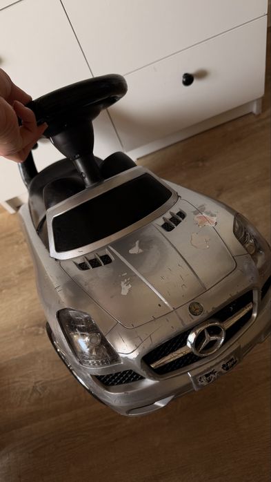 Машинка для малышей