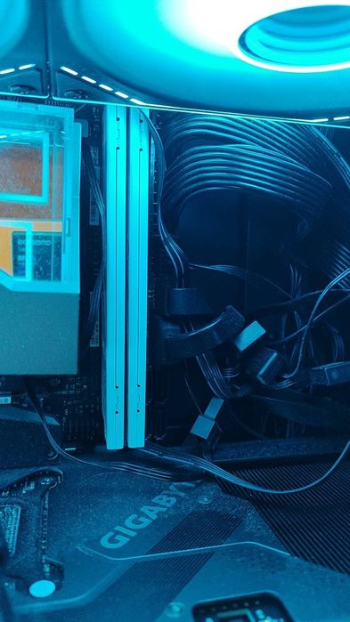 DDR4 16x2 Asgard 3200c18 памет
