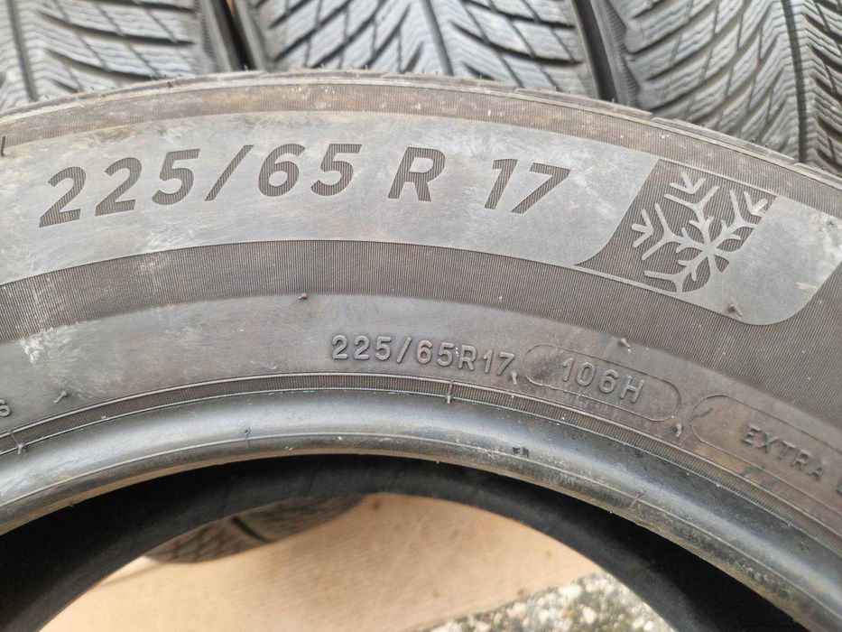 4 Michelin R17 225/65
Зимни гуми 
DOT4320