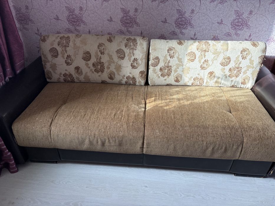 Диван продам срочно