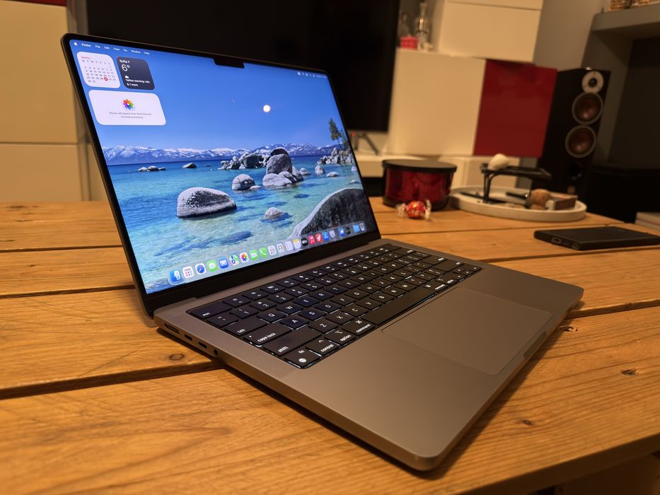 Apple MacBook Pro 14" M1 PRO 16GB RAM 512GB SSD