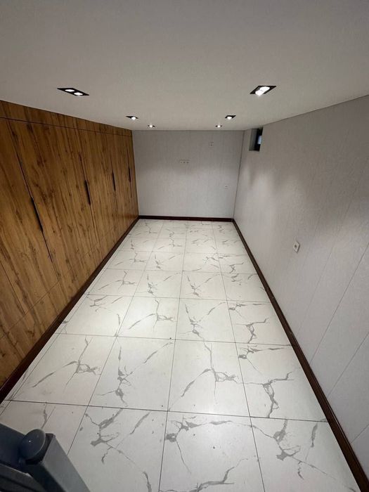 Продаётся Юнусабад 4 кв-л 1в2/1/4 Паспортный стол