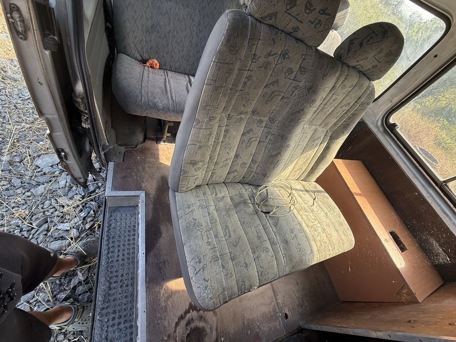 Форд транзит 2.0 бензин автомат 1994г  на части