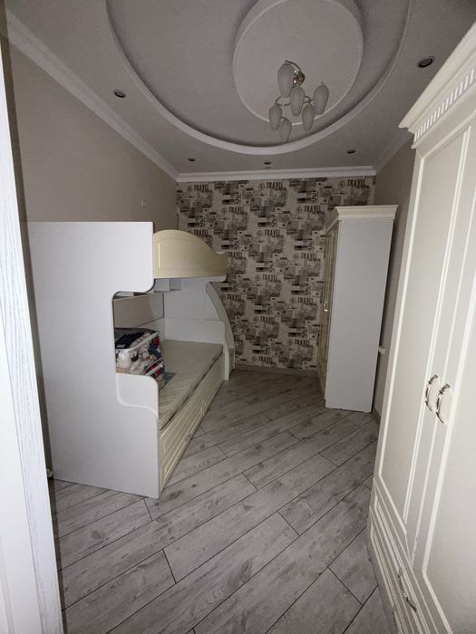 Продается СРОЧНО(Сотилади) 3х-ком кв на 2-эт в новостройка вокзал Парк