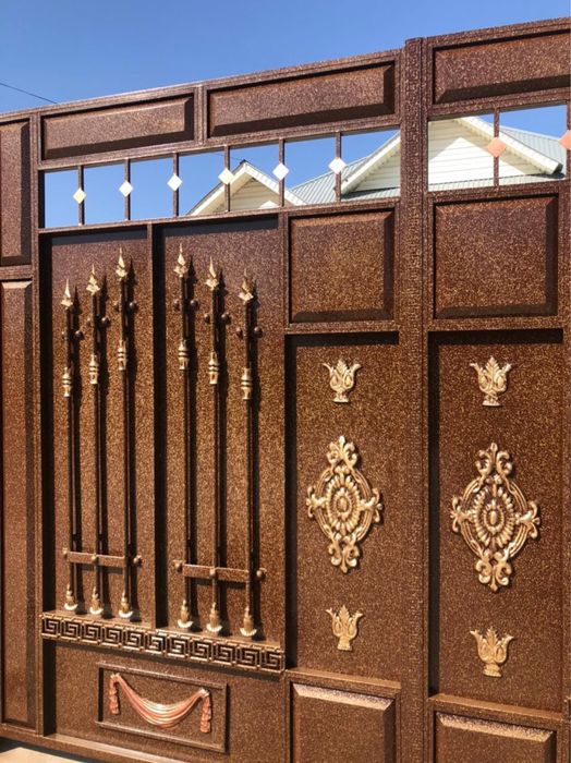 Покраска ворота забор и крыша