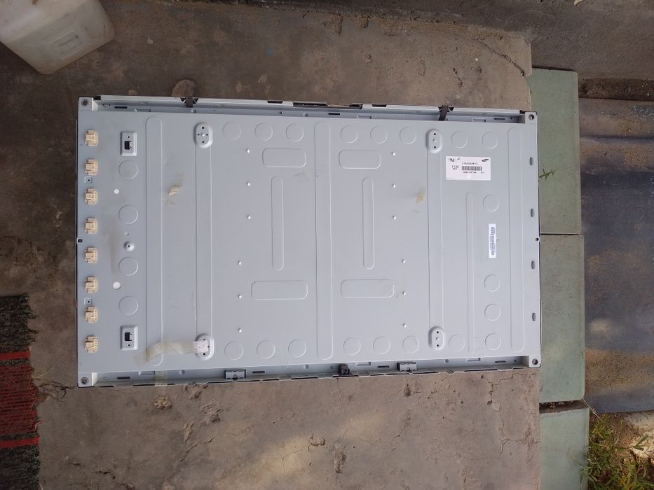 Продам дисплей на телевизор