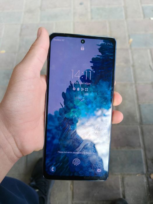 Обменяю Samsung s20 fe (128 Гб)