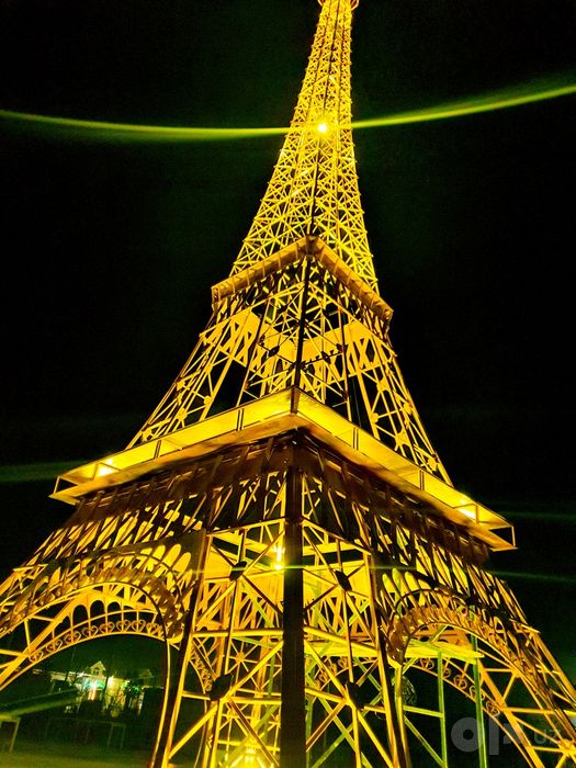 Paris Eyfel minorasi zakazga yasab beramiz