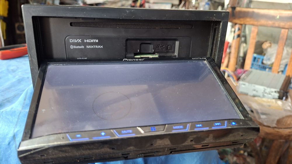 Pioneer AVH-x8700BT iso Apple-Android CARPLEY