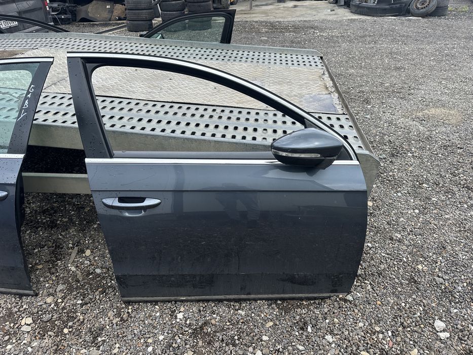Ușa fata spate Volkswagen Passat B7 break