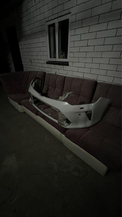 Продам бампер перед КАМРИ 55