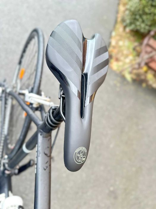 Cursieră KS Cycling • cadru 53 cm • cauciucuri noi • accesorii incluse