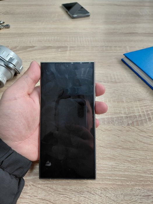 Samsung Galaxy S24ultra 256gb