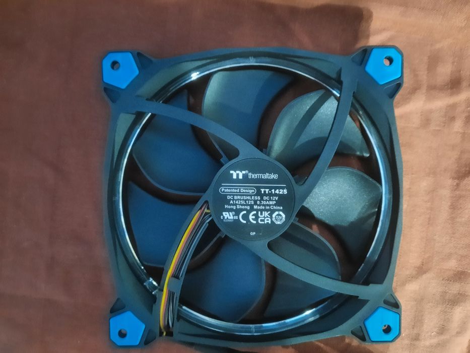 Ventilator Thermaltake Riing Albastru 140mm