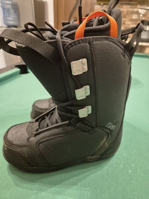 Pachet boots si casca ski