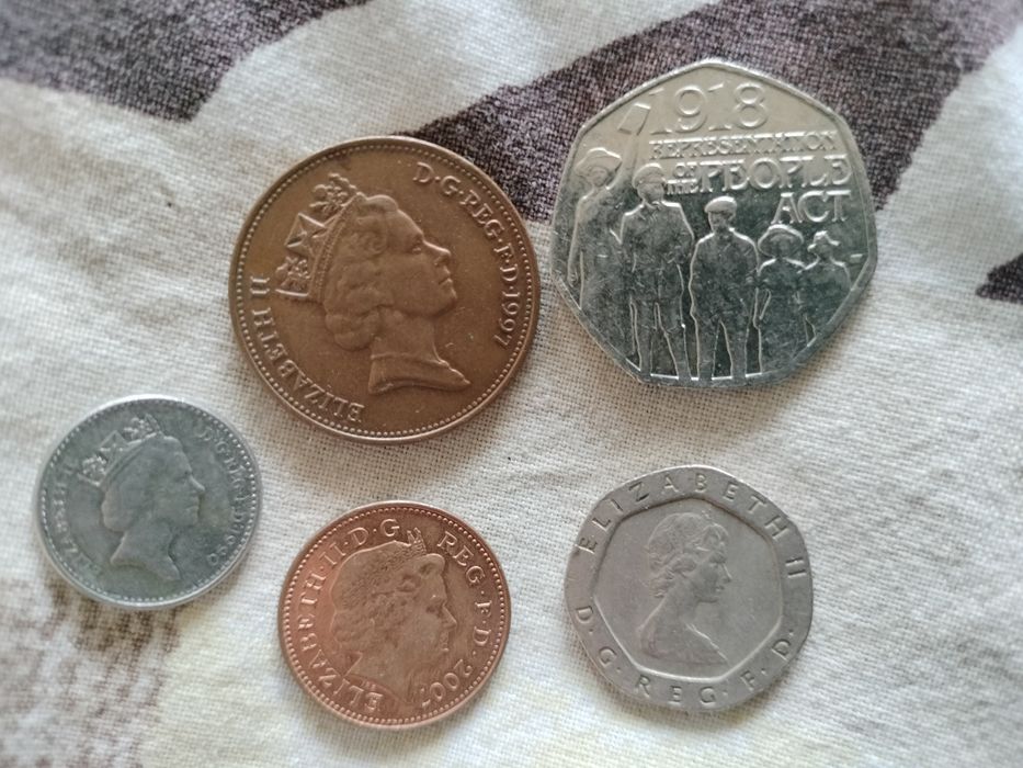 Всякакви монети .