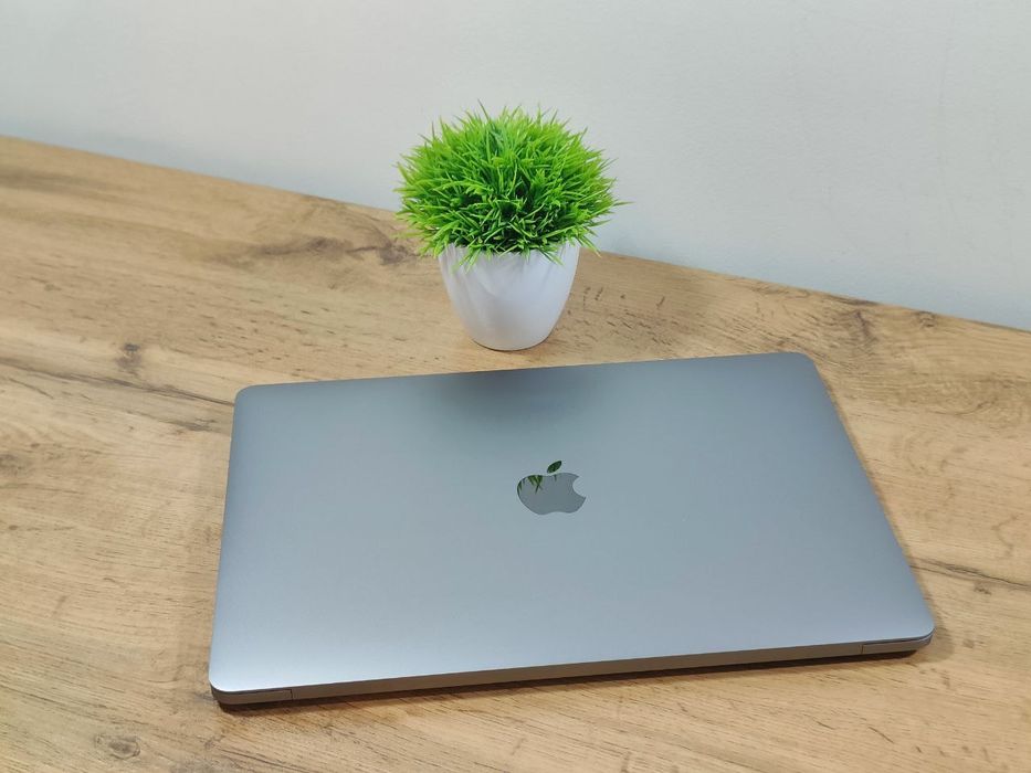 MacBook pro 2020 i5