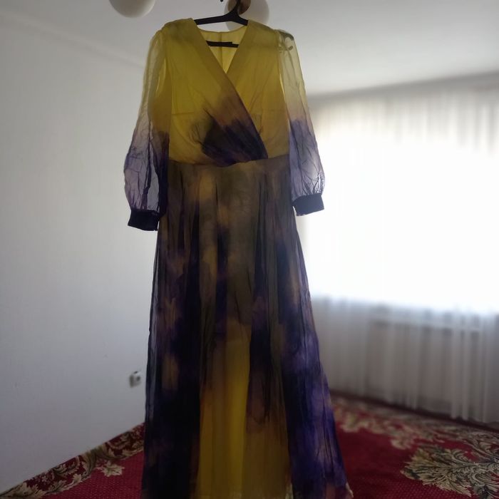 Вечернее платье в идеальном состоянии