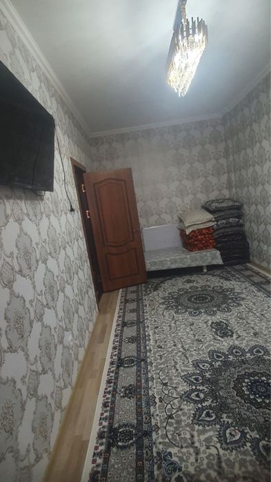 Sergili Quruvchida joylashgan  1 xonali uy Qizlarga beriladi 350$ ga