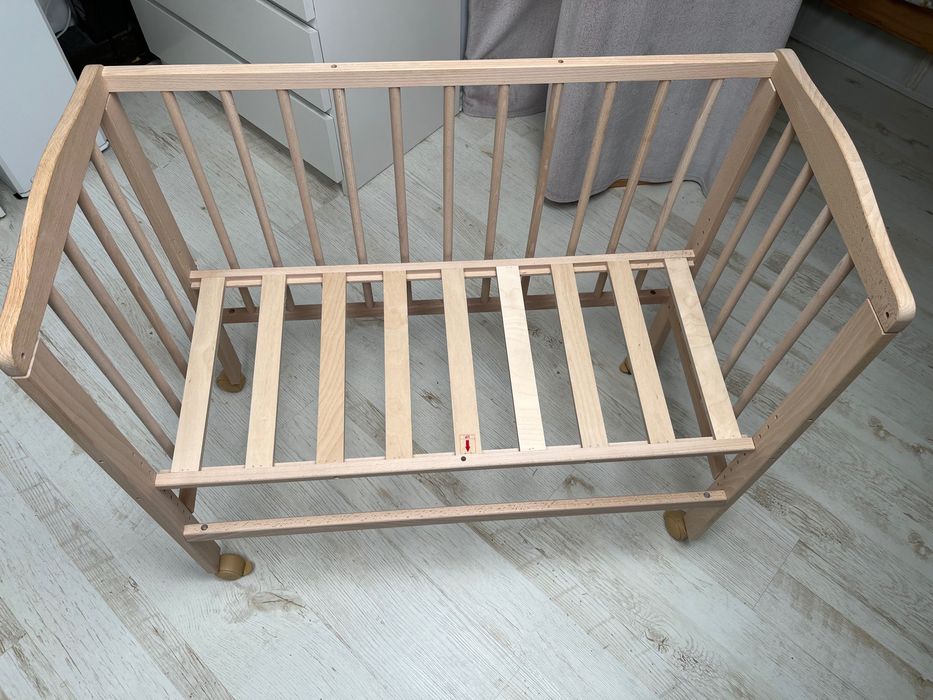 Patut Waldin cu baldachin