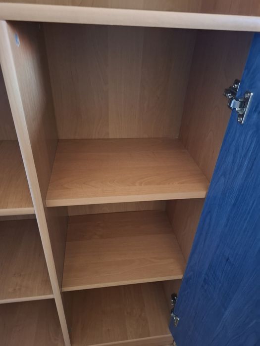 Продаётся стеллаж для дома