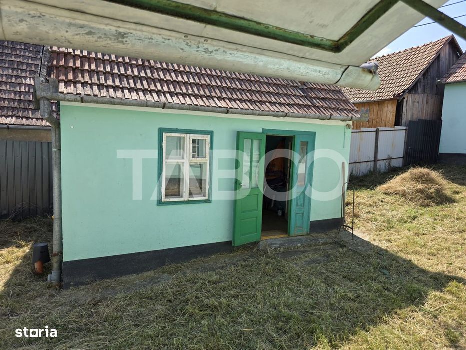 Casa si teren 1800 mpu cu utilitati si posibilitate de extindere