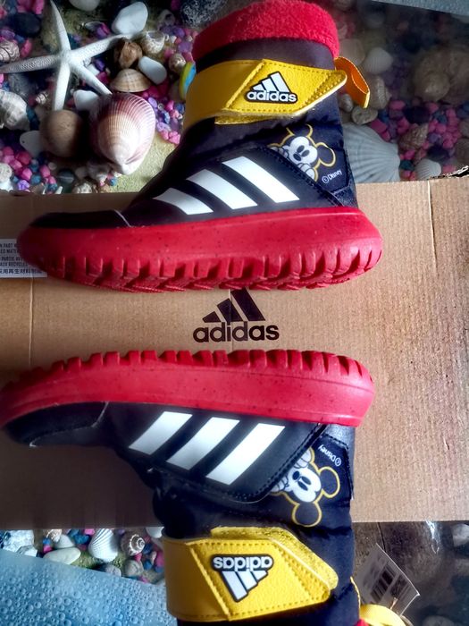 Оригинални детски ботуши/апрески 31 Adidas Адидас Disney Winterplay
