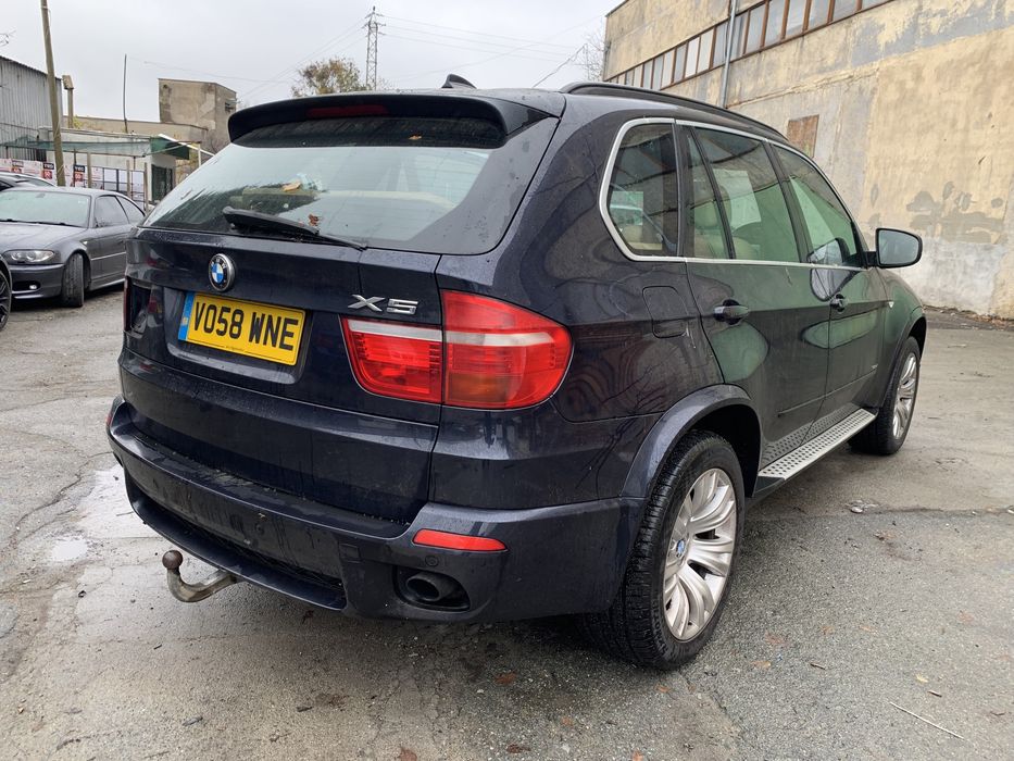 Продаваме на части бмв х5 е70 3.5д bmw x5 e70 3.0d на части.