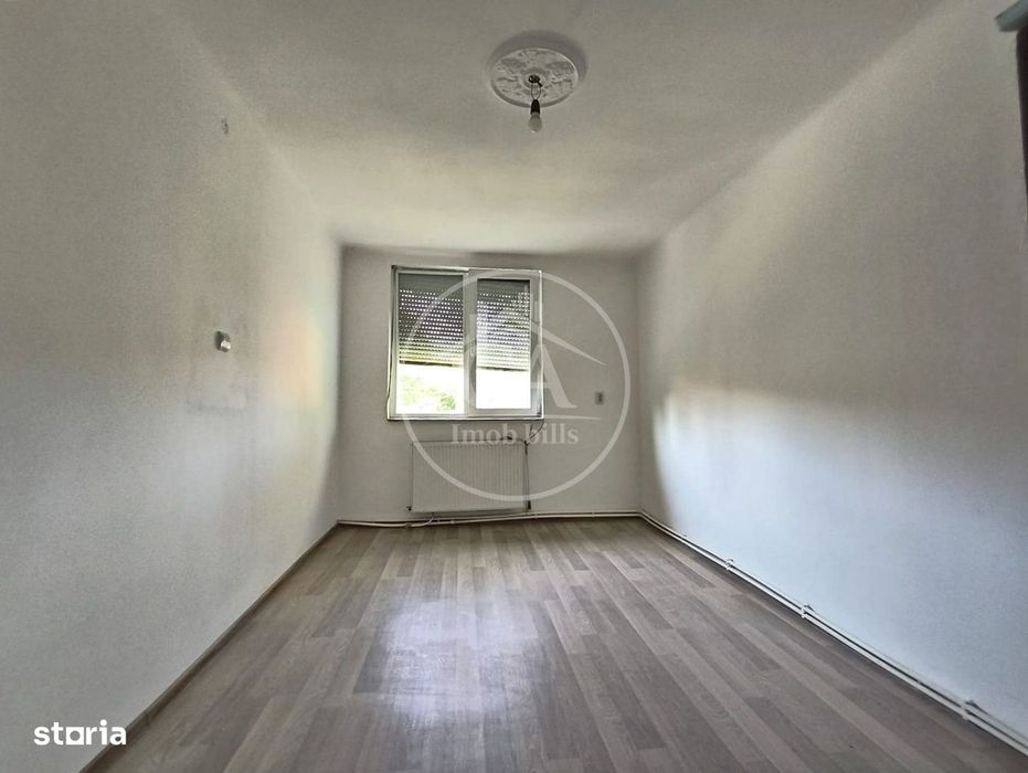 Apartament de vanzare cu 2 camere si curte in zona Centrala, Otadeaa
