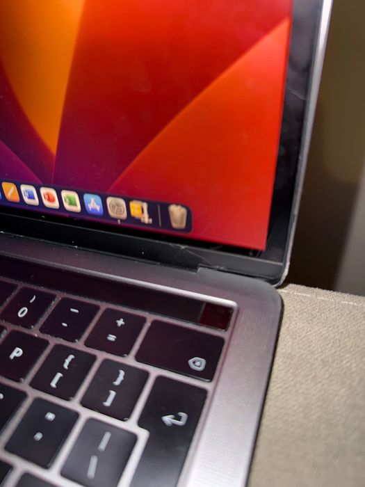 MacBook Pro 2017 13" 512GB SSD Touch Bar 16GB RAM