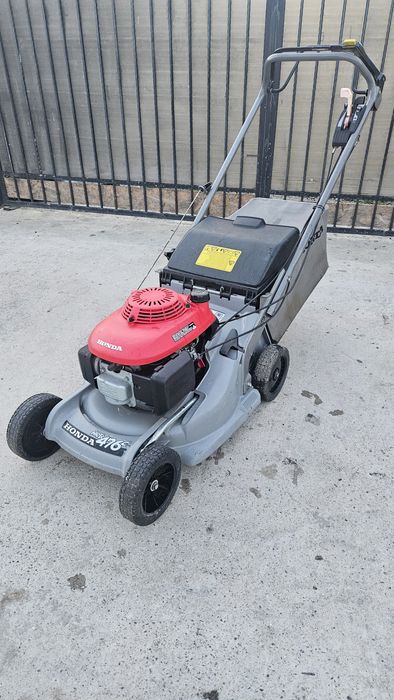 Masina de tuns iarba gazon Honda HRB 476C