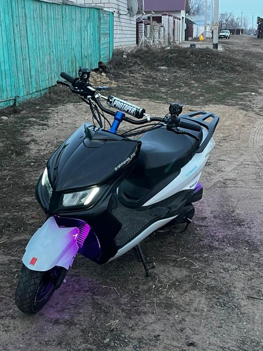 Продам скутер м8