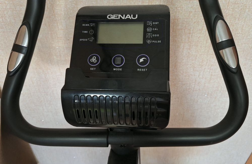 Продам велотренажёр Продам велотренажёр GENAU
Продаётся велотренажёр G