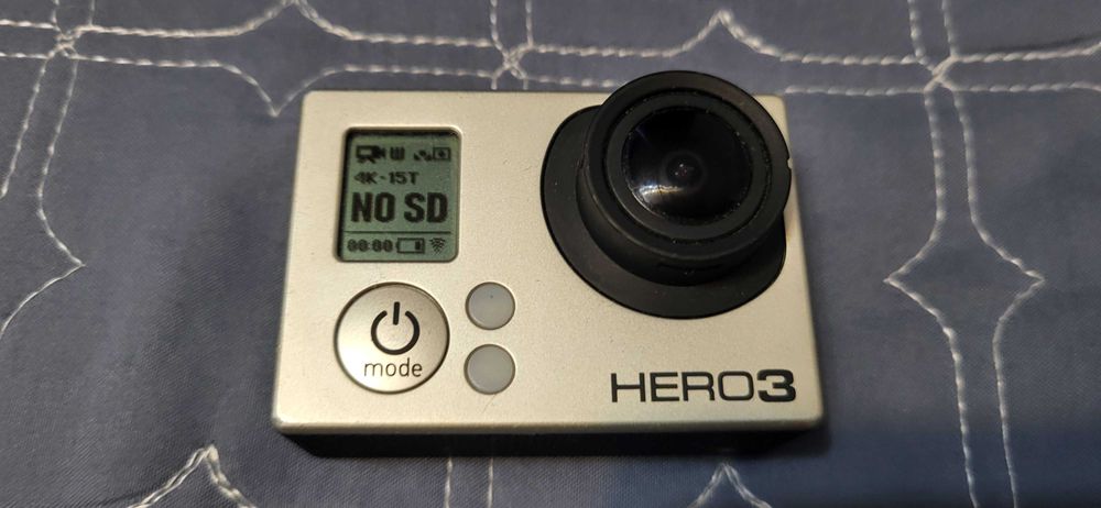 GoPRO Hiro 3 fuctionala se vinde cum se vede fara alte accesorii