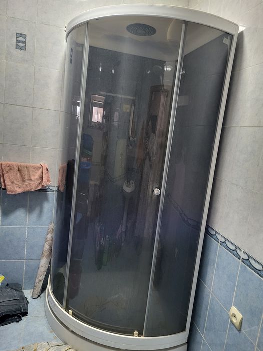Продам душевую кабинку
