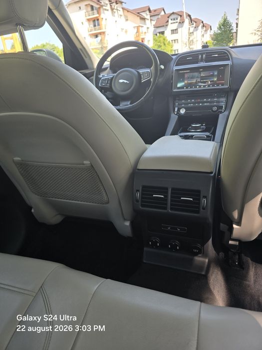Jaguar F Pace 3.0