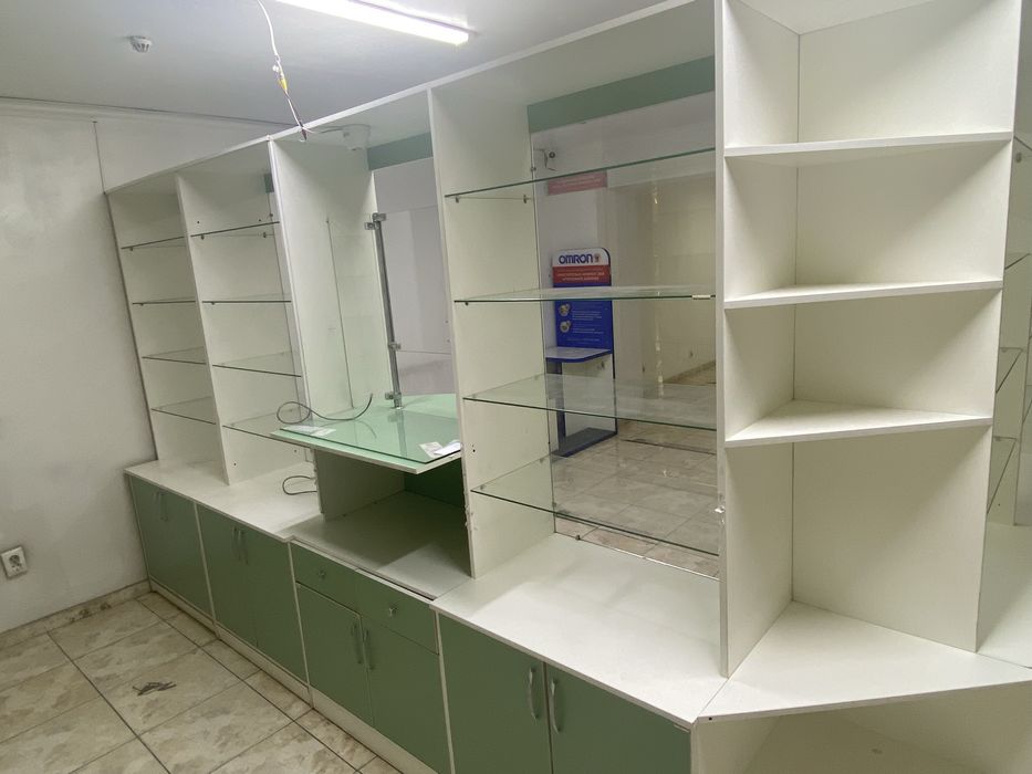 Витрина для аптеки