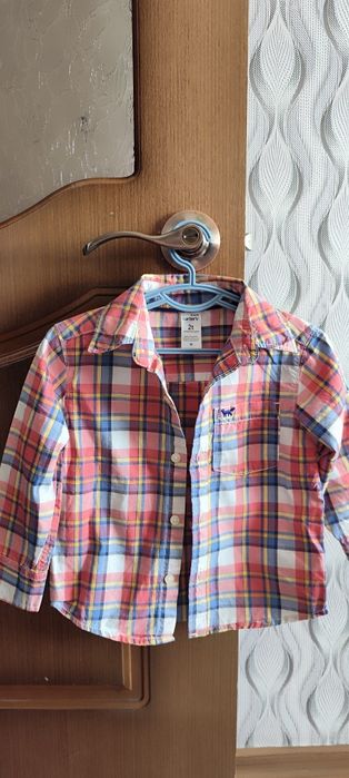 Продам джинсы и рубашку на мальчика