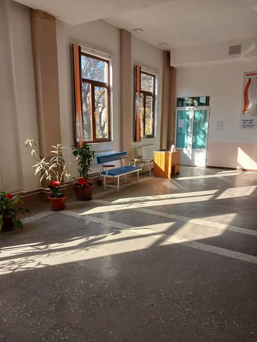 Продается под гостиницу, здание, под бизнес, под тренажерный зал, под