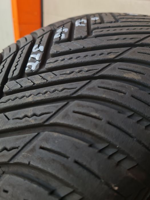 Всесезонни гуми 4 броя HANKOOK Kinergy 4S2X 225 55 R19 дот 0823